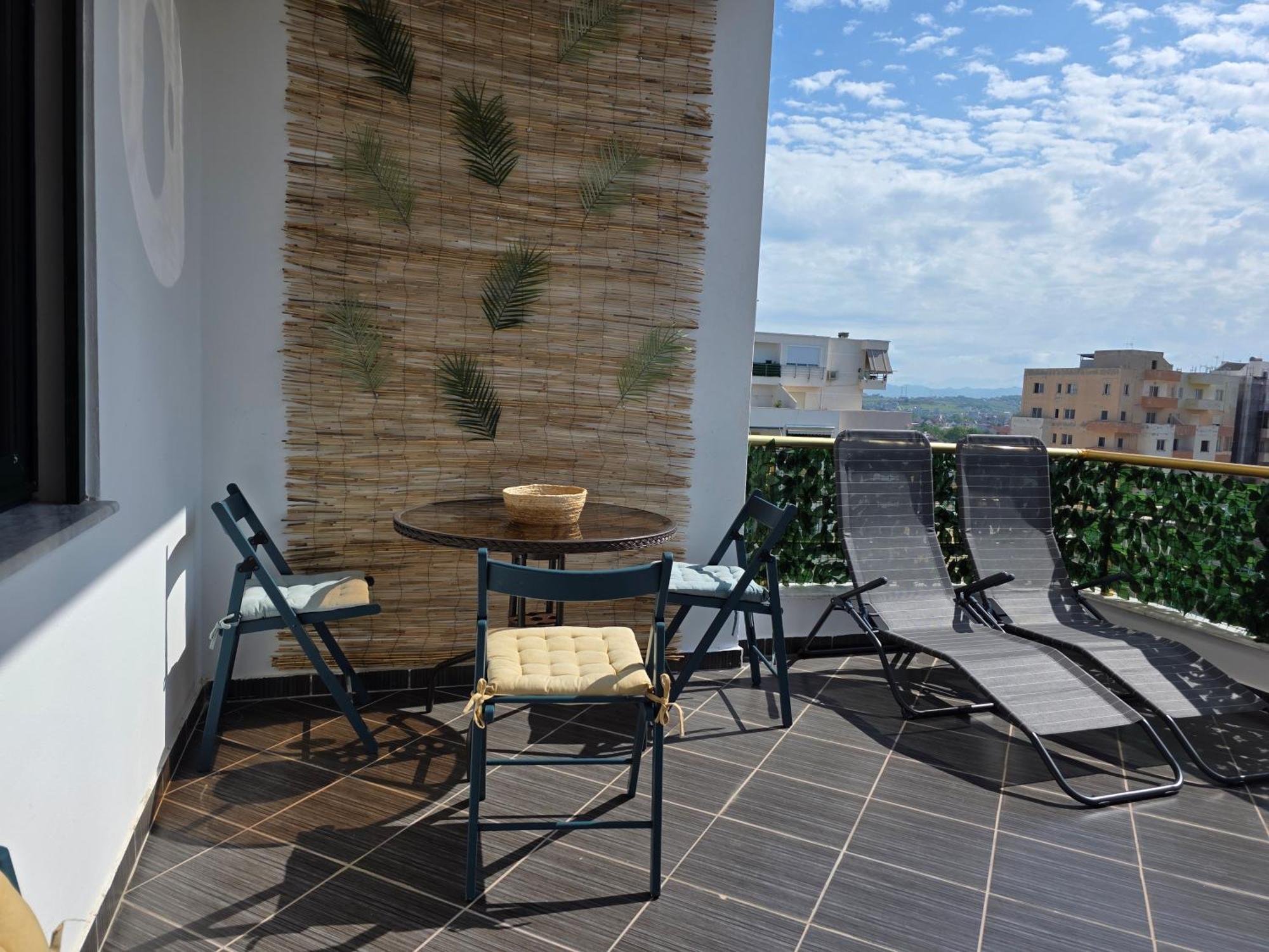 Апартаменты Tropic Дуррес Экстерьер фото
